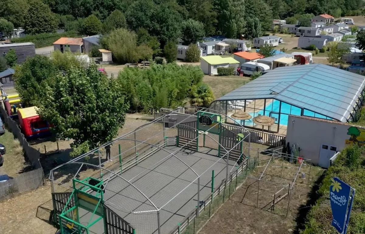 Mobil-Home Le Petit Paradis Vendeen Camping 3 Etoiles 7Km Des Plages Avrille  Exterior photo